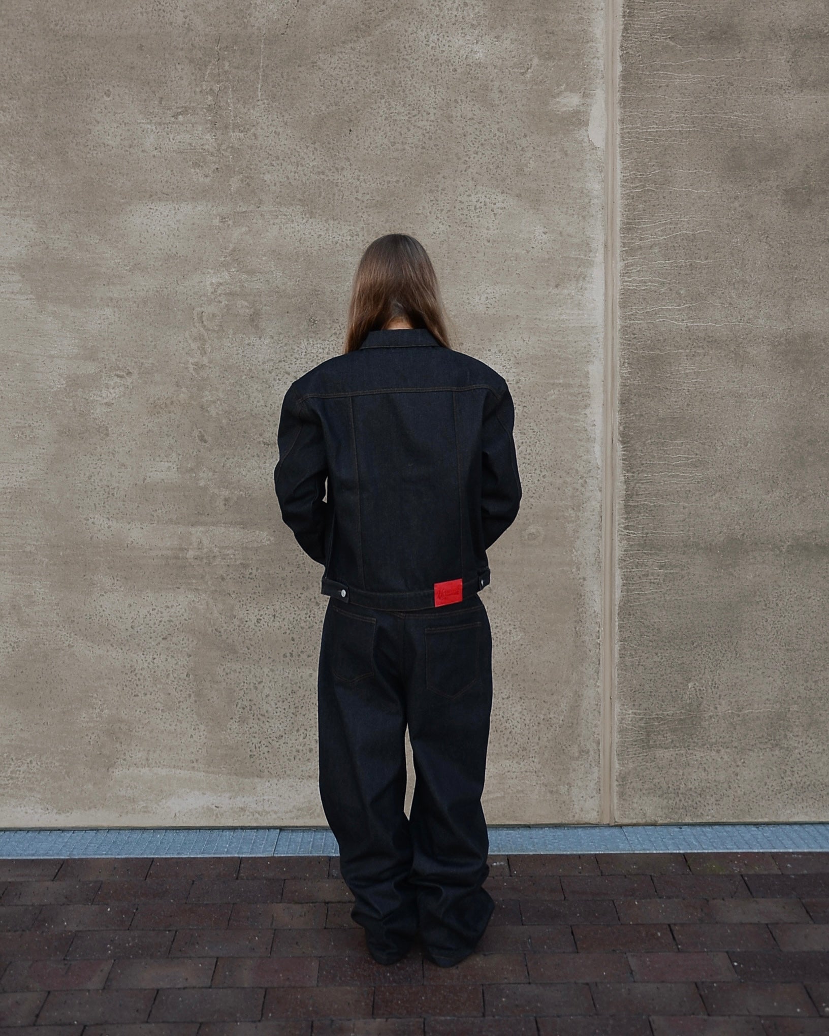 BLACK RAW DENIM JEANS