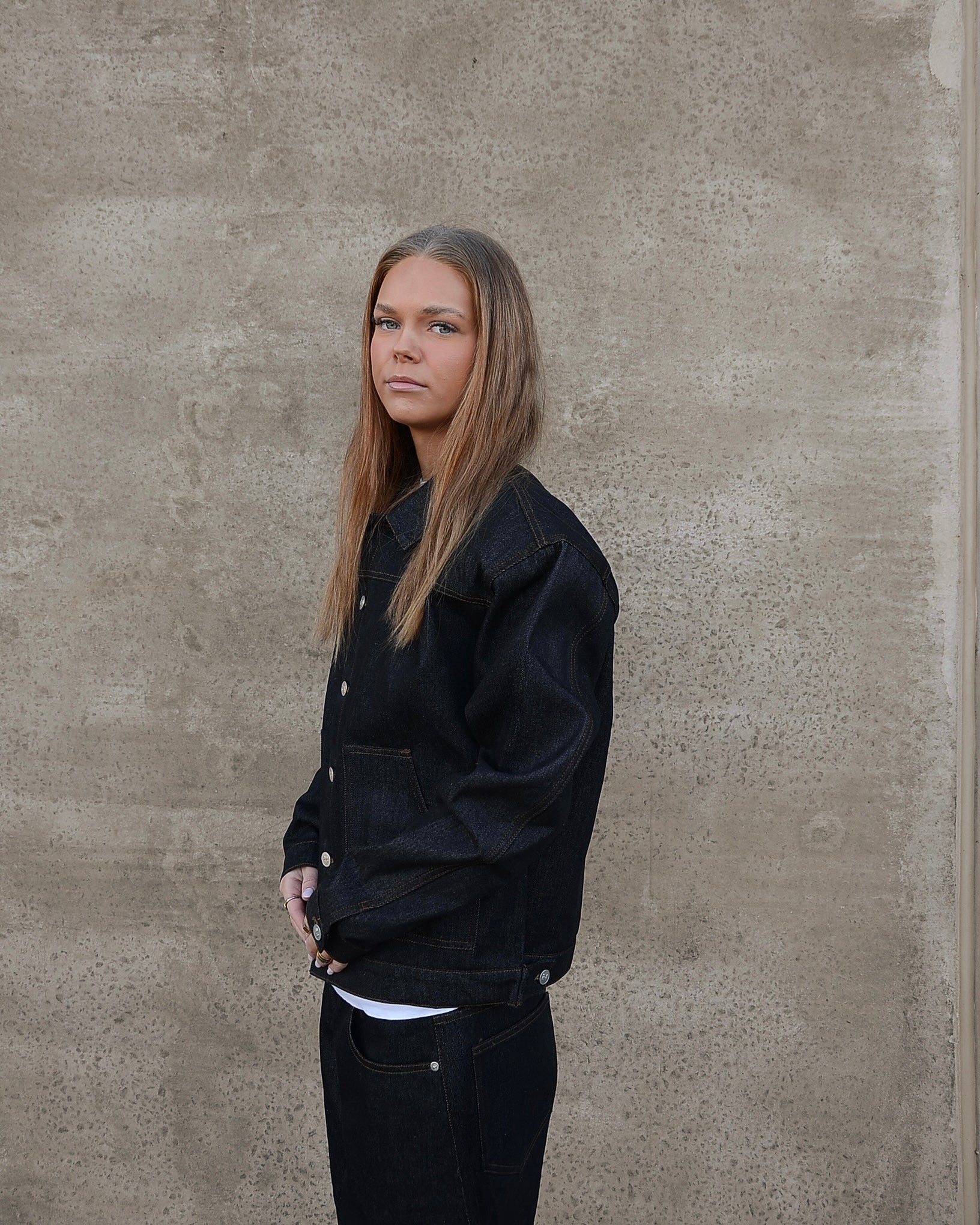 BLACK RAW DENIM JACKET