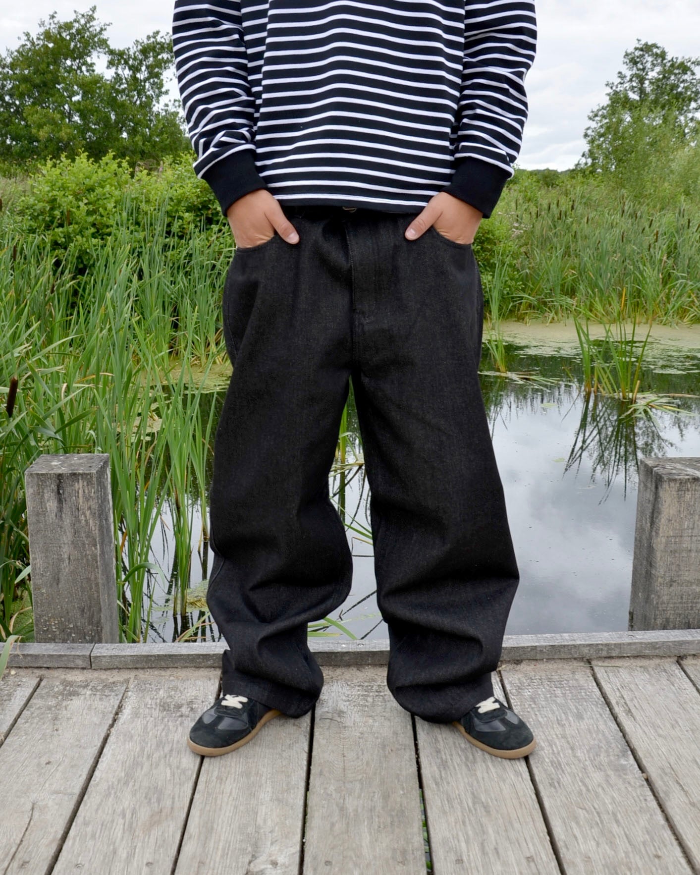 BLACK RAW DENIM JEANS - HENCHES INC